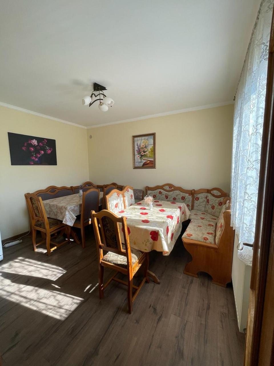 Квітковий Двір Golubinoye Eksteriør billede
